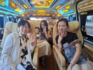 PHATCHARAMOLTRAVEL.co .th บริการรถเช่าพร้อมคนขับรถ 45