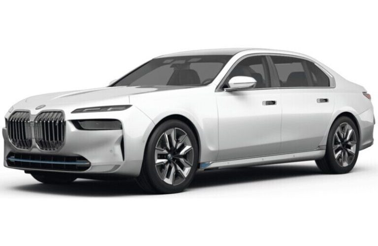 BMW-i7-768x576
